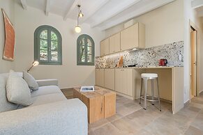 Rondaia Suites & Villas