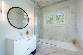 Rondaia Suites & Villas