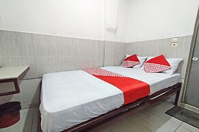 OYO 92157 Benteng Kost