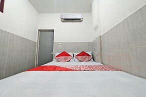 OYO 92157 Benteng Kost