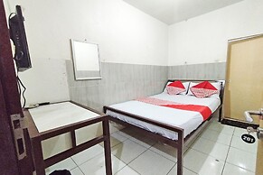 OYO 92157 Benteng Kost
