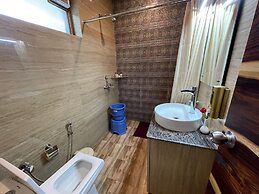 Sangita Resorts Naukuchiatal