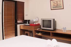 Cozy Living Studio Room At Metropark Condominium Jababeka Apartment