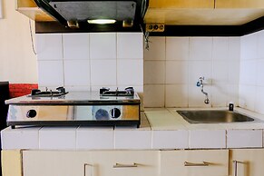 Good Deal Studio Room Apartment At Suites @Metro