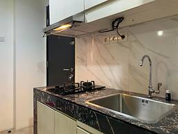 Modern And Comfortable 1Br Apartment Belmont Residence