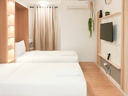 Elegant And Cozy Studio Barsa City Apartment