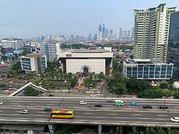 2Br Apartment With Queen Bed (Single Bed X2) At Gp Plaza