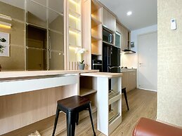 Great Choice And Comfort Stay 2Br At Patraland Urbano Apartment