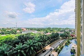 Best Deal And Comfortable 2Br Transpark Cibubur Apartment Near Mall