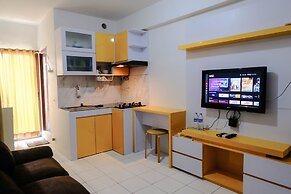 Good Choice 2Br At 12Th Floor Gateway Ahmad Yani Cicadas Apartment