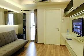 Homey 1Br At Apartment Parahyangan Residence