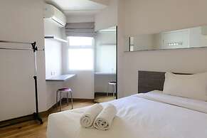 Homey 1Br At Apartment Parahyangan Residence