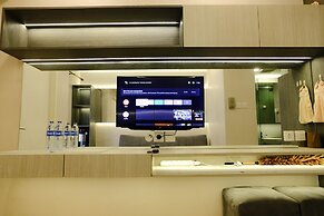 Homey 1Br At Apartment Parahyangan Residence