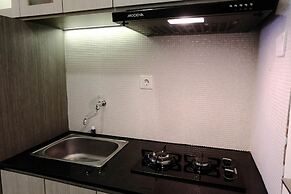 Homey 1Br At Apartment Parahyangan Residence