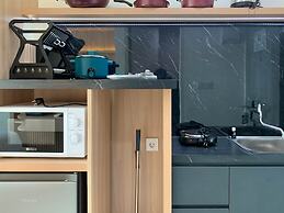 Minimalist Studio At 20Th Floor Osaka Riverview Pik 2 Apartment