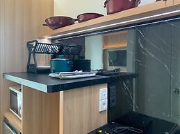 Minimalist Studio At 20Th Floor Osaka Riverview Pik 2 Apartment