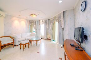 Spacious And Comfort 2Br With Maid Room At Permata Gandaria Apartment