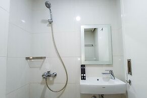 Cozy Studio At Barsa City Apartment