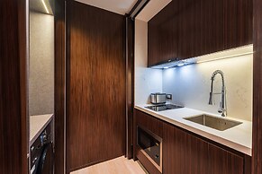 SILQ Hotel And Residence