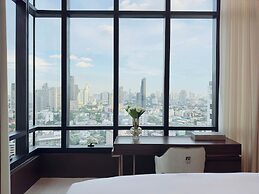 SILQ Hotel And Residence