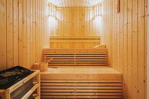 SILQ Hotel And Residence