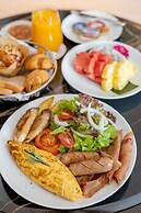 SILQ Hotel And Residence