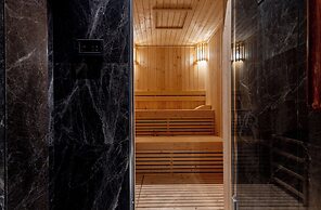 SILQ Hotel And Residence