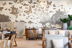 SILQ Hotel And Residence