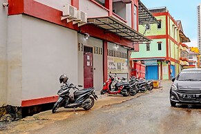 OYO 92210 New Town Syariah