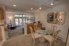 Delightful Mccloud 2 Bedroom Condo by RedAwning