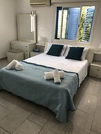 Freshly Refurbished Apartment in Paralimni, Cyprus