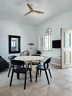 La Chapelle Ouest Guest Suite in Tinos