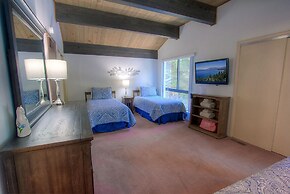 Sparrow's Nest 2 Bedroom Home by RedAwning