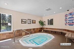 Sparrow's Nest 2 Bedroom Home by RedAwning