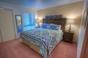 Sparrow's Nest 2 Bedroom Home by RedAwning