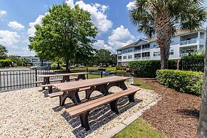 Wedgewood #324 2 Bedroom Condo by RedAwning