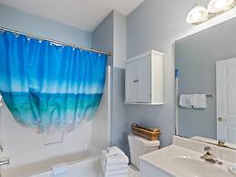 Wedgewood #324 2 Bedroom Condo by RedAwning