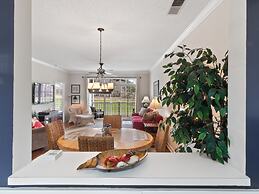 Wedgewood #324 2 Bedroom Condo by RedAwning