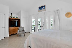 Waterfront Luxury Villa With Sunset Views And Boat Slip 3 Bedroom Town