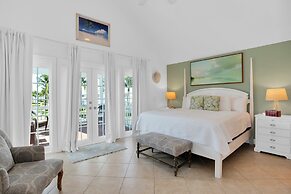 Waterfront Luxury Villa With Sunset Views And Boat Slip 3 Bedroom Town