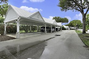 Waterfront Luxury Villa With Sunset Views And Boat Slip 3 Bedroom Town