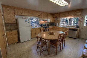 Foothill Folly 4 Bedroom Home by RedAwning