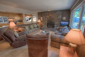 Foothill Folly 4 Bedroom Home by RedAwning