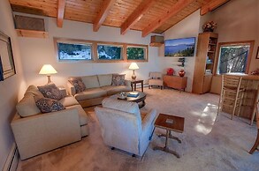 Lake View Glen 4 Bedroom Home by RedAwning