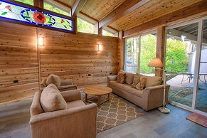 Cheyenne Chalet 4 Bedroom Home by RedAwning