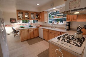 Cheyenne Chalet 4 Bedroom Home by RedAwning