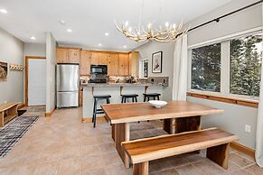 Timberfalls 1902 2 Bedroom Condo by RedAwning