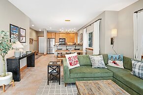 Timberfalls 1902 2 Bedroom Condo by RedAwning