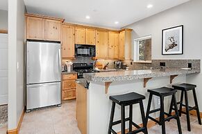 Timberfalls 1902 2 Bedroom Condo by RedAwning