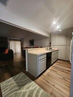 Shore View Serenity 4 Bedroom Home by RedAwning